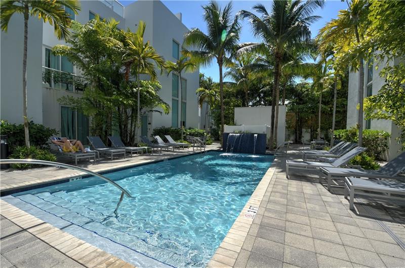 Fort Lauderdale, Florida, 33304, United States, 3 Bedrooms Bedrooms, ,4 BathroomsBathrooms,Residential,For Sale,1793977