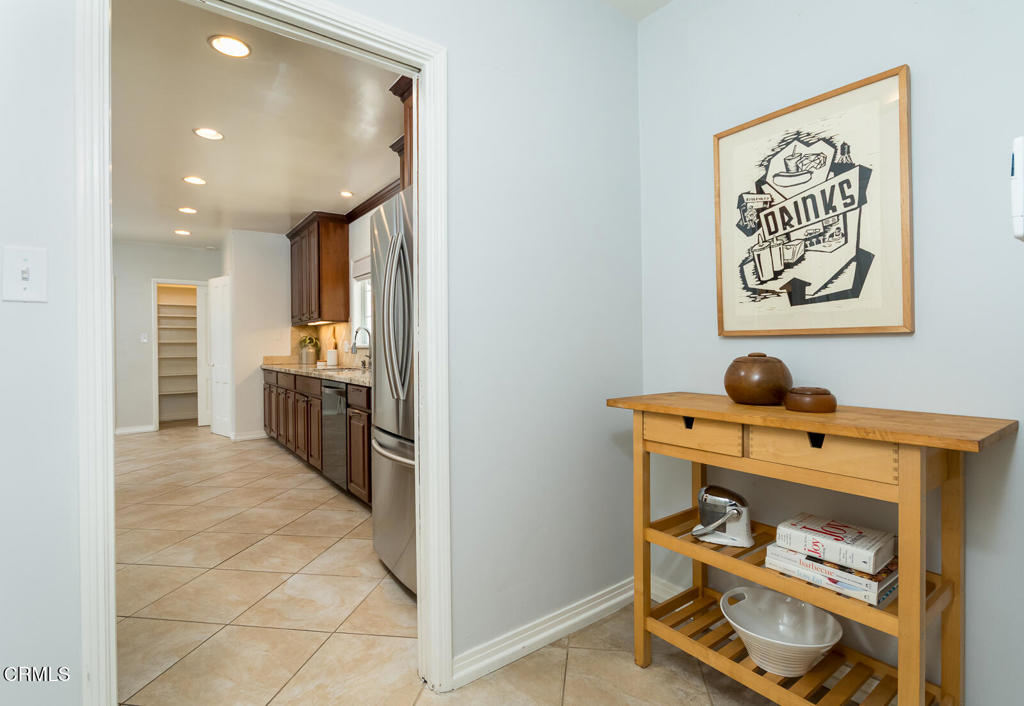 La Canada Flintridge, California, 91011, United States, 3 Bedrooms Bedrooms, ,1 BathroomBathrooms,Residential,For Sale,1901874