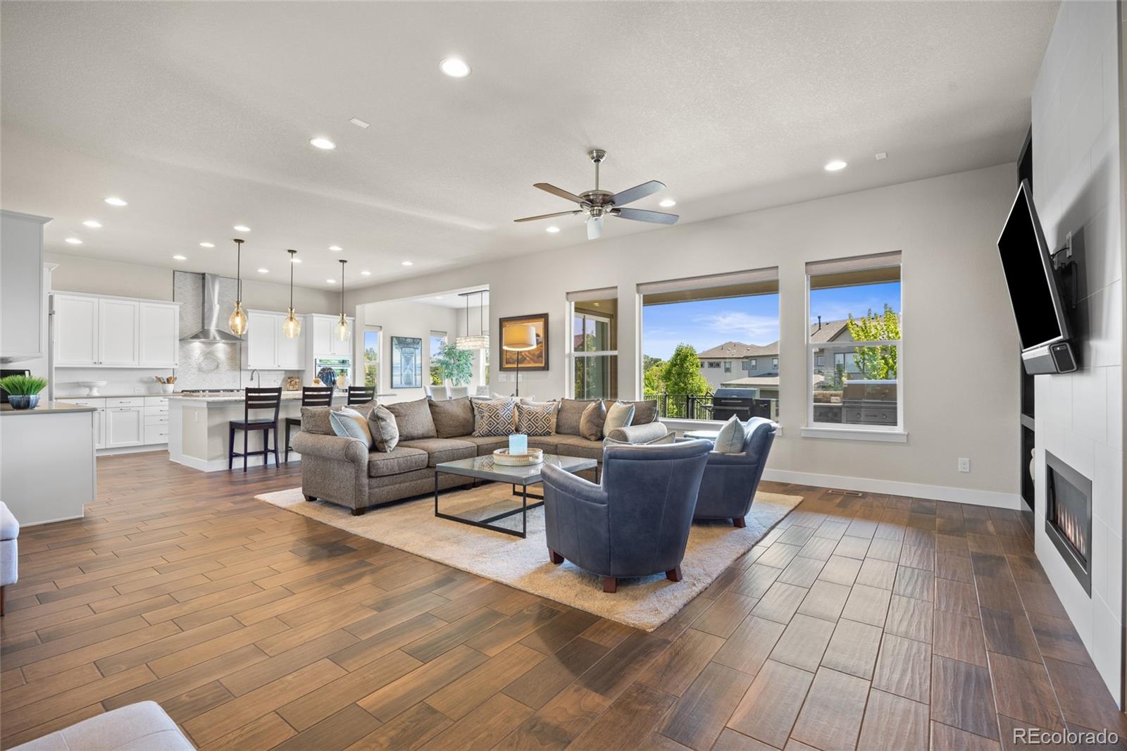 Aurora, Colorado, 80016, United States, 4 Bedrooms Bedrooms, ,2 BathroomsBathrooms,Residential,For Sale,1837023