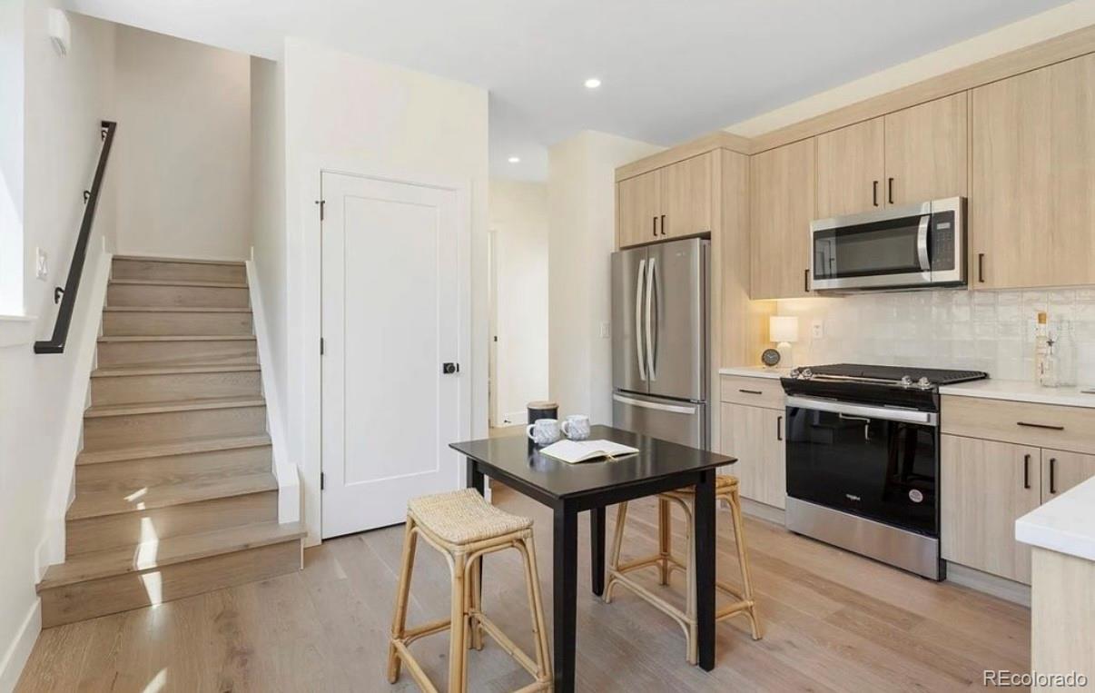 Denver, Colorado, 80204, United States, 3 Bedrooms Bedrooms, ,2 BathroomsBathrooms,Residential,For Sale,1992898