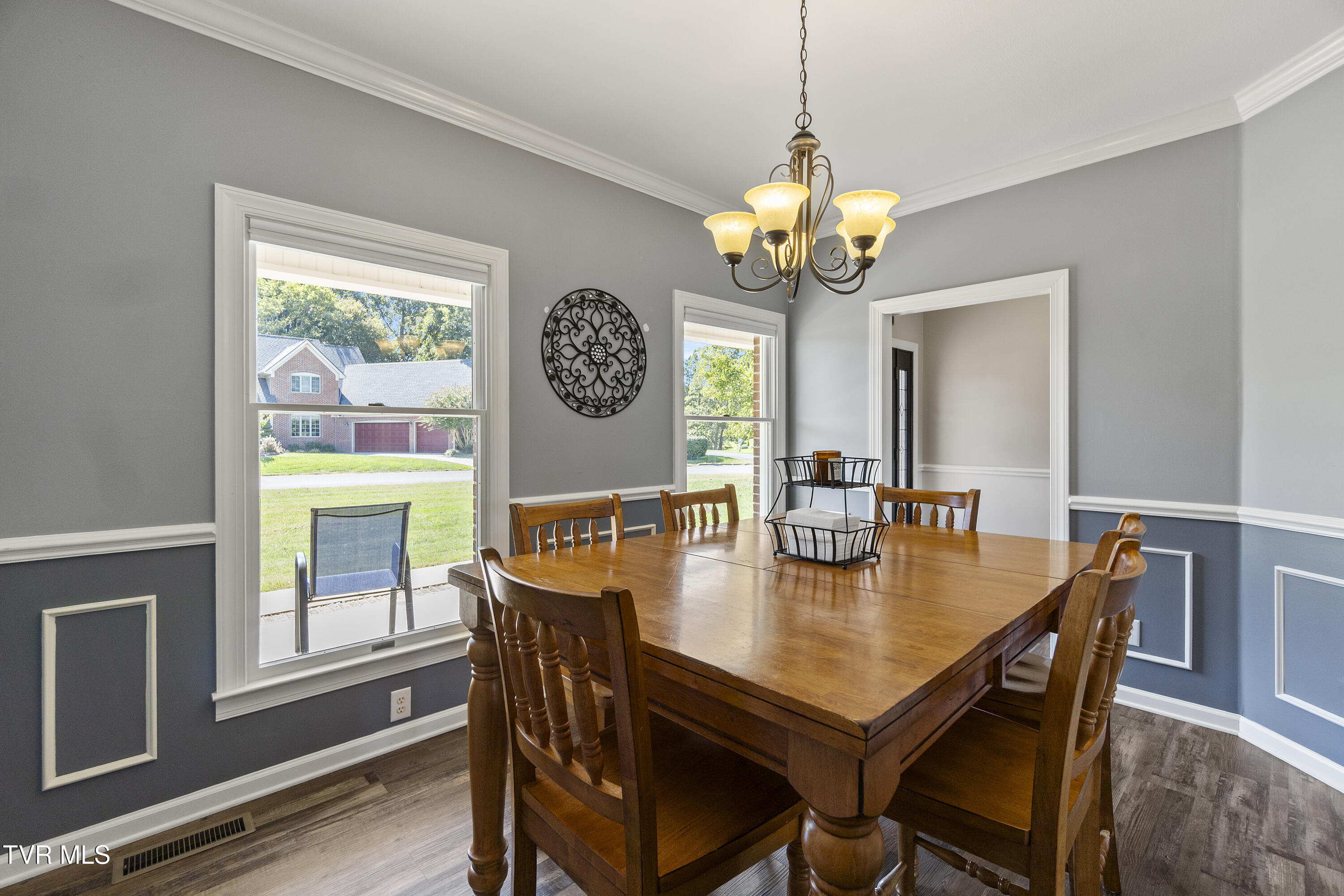 Greeneville, Tennessee, 37743, United States, 4 Bedrooms Bedrooms, ,3 BathroomsBathrooms,Residential,For Sale,1997780