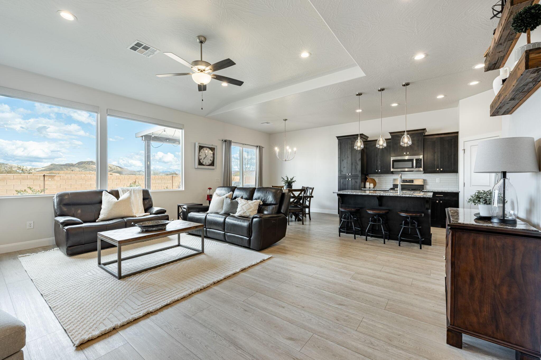 Washington, Utah, 84780, United States, 4 Bedrooms Bedrooms, ,2 BathroomsBathrooms,Residential,For Sale,2008144