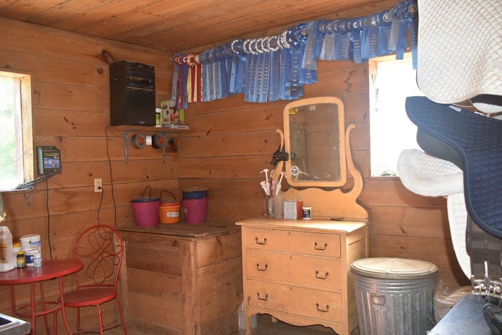 Spencer, Massachusetts, 01562, United States, 5 Bedrooms Bedrooms, ,4 BathroomsBathrooms,Residential,For Sale,1973869