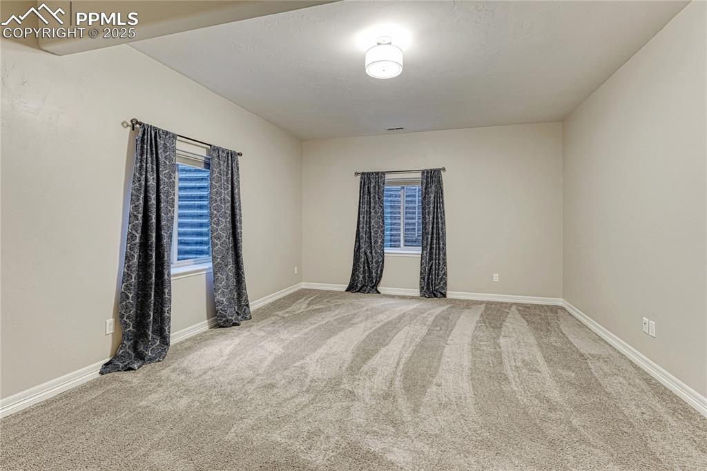 Colorado Springs, Colorado, 80921, United States, 5 Bedrooms Bedrooms, ,4 BathroomsBathrooms,Residential,For Sale,1939279