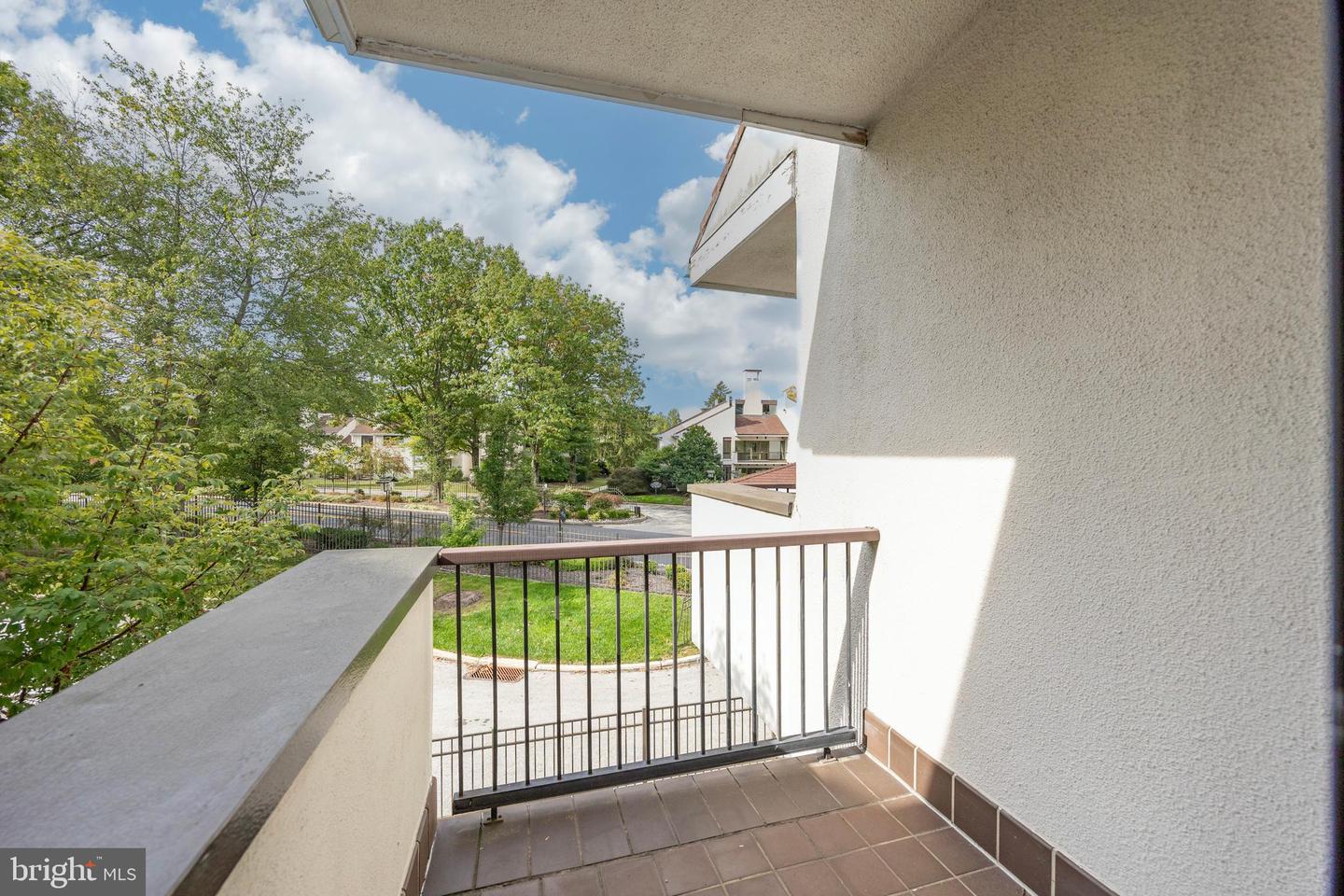 DEVON, Pennsylvania, 19333, United States, 2 Bedrooms Bedrooms, ,3 BathroomsBathrooms,Residential,For Sale,1980248