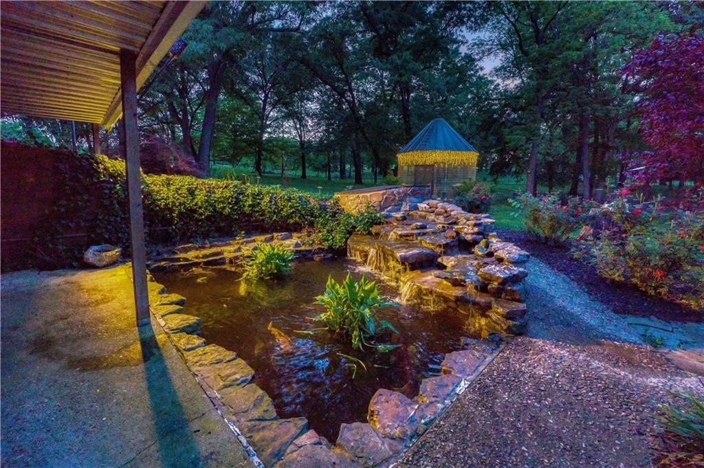 Harrison, Arkansas, 72601, United States, 4 Bedrooms Bedrooms, ,4 BathroomsBathrooms,Residential,For Sale,1763451