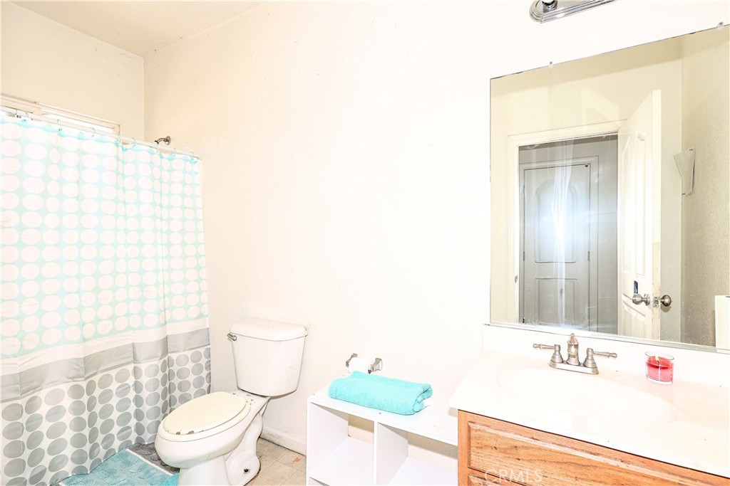 Lathrop, California, 95330, United States, 4 Bedrooms Bedrooms, ,3 BathroomsBathrooms,Residential,For Sale,1921242