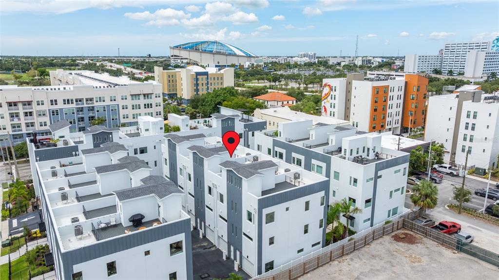 St Petersburg, Florida, 33701, United States, 2 Bedrooms Bedrooms, ,3 BathroomsBathrooms,Residential,For Sale,1994589