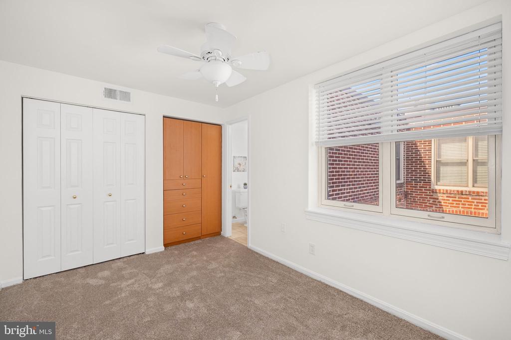 Washington, District of Columbia, 20009, United States, 2 Bedrooms Bedrooms, ,2 BathroomsBathrooms,Residential,For Sale,1981546