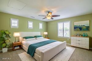 Valencia, California, 91354, United States, 2 Bedrooms Bedrooms, ,3 BathroomsBathrooms,Residential,For Sale,1918825