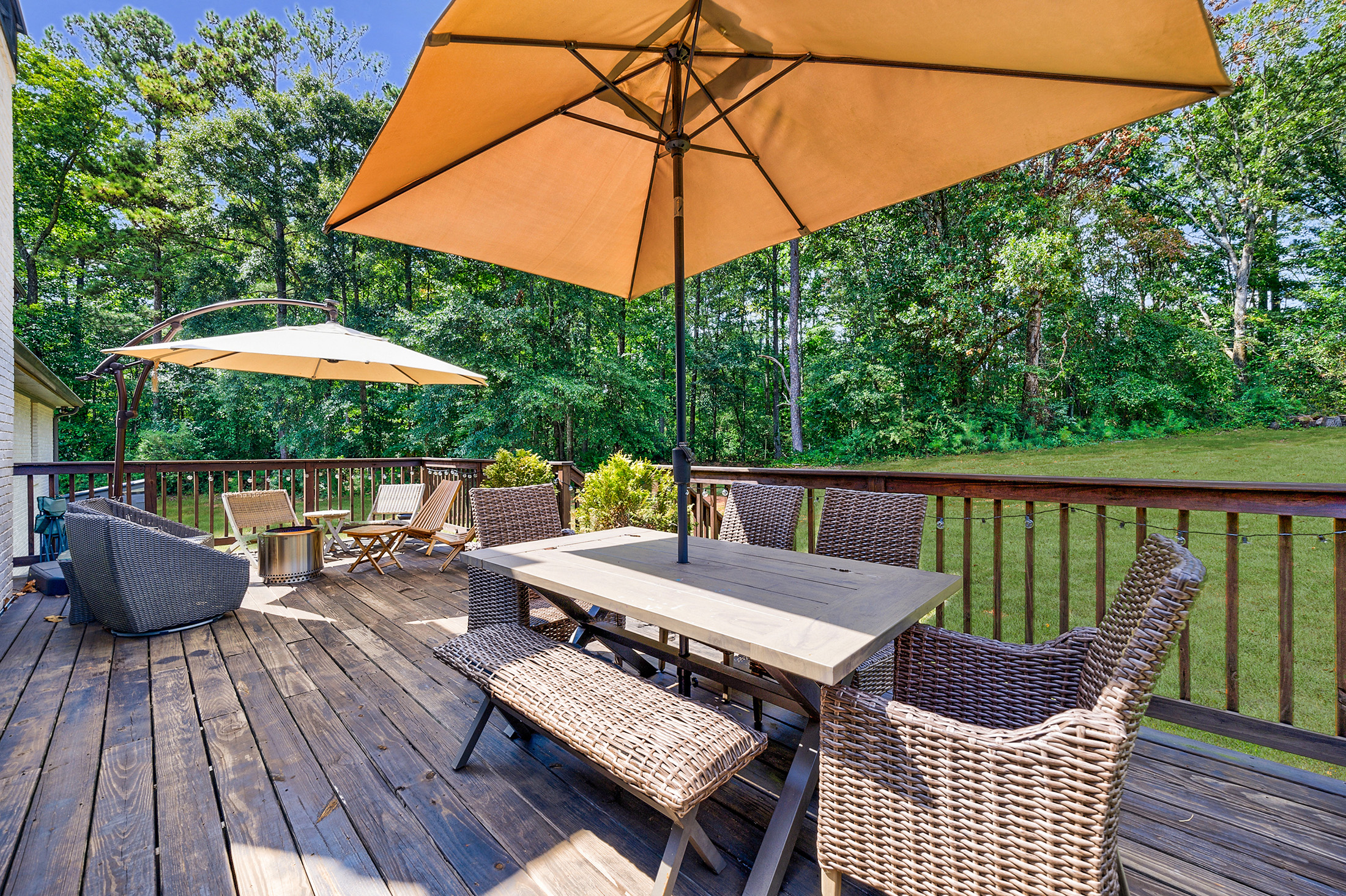  Stunning Fully Renovated Oasis on 2.4+/- Acres - 物件實景