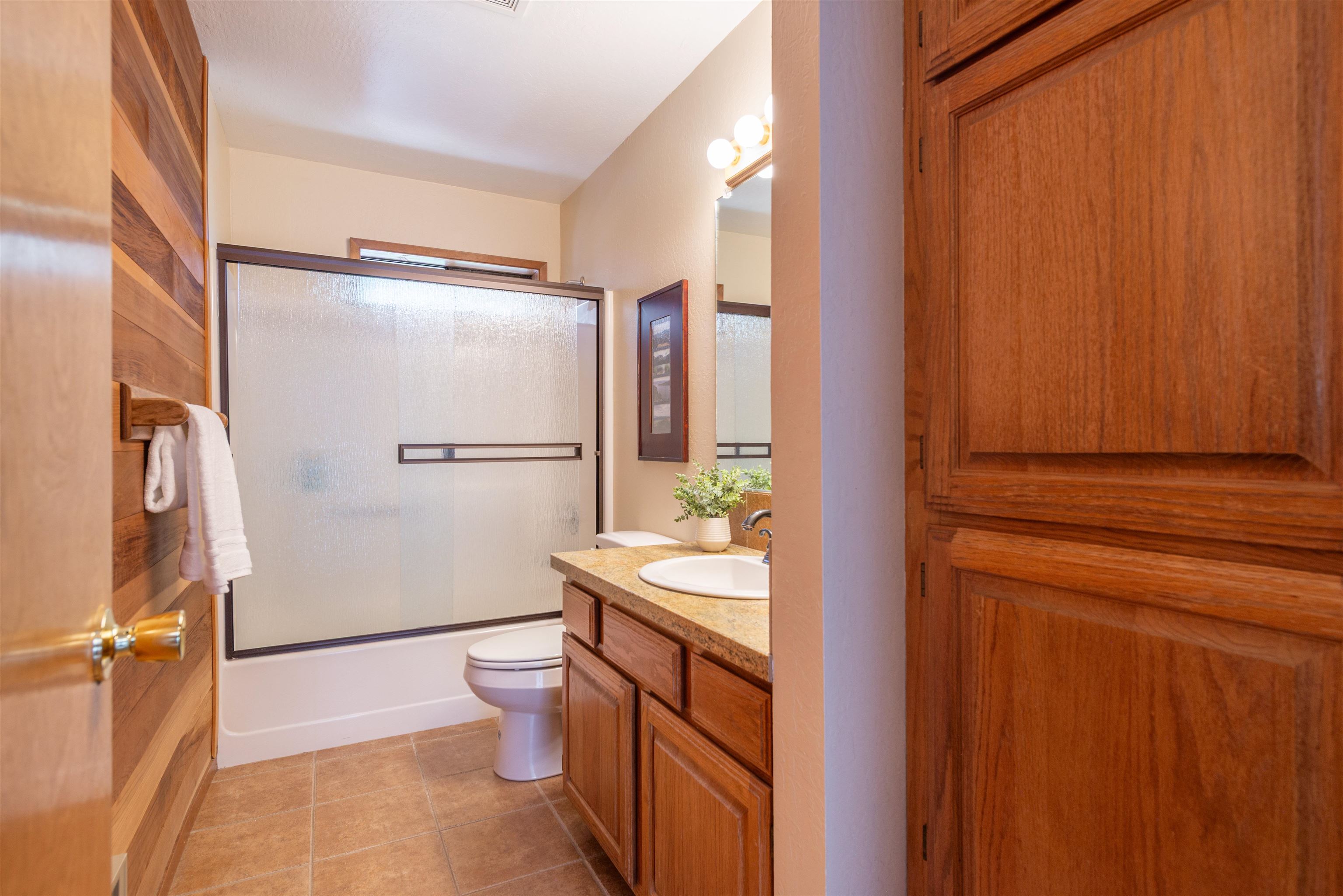 Truckee, California, 96161, United States, 3 Bedrooms Bedrooms, ,2 BathroomsBathrooms,Residential,For Sale,1917149