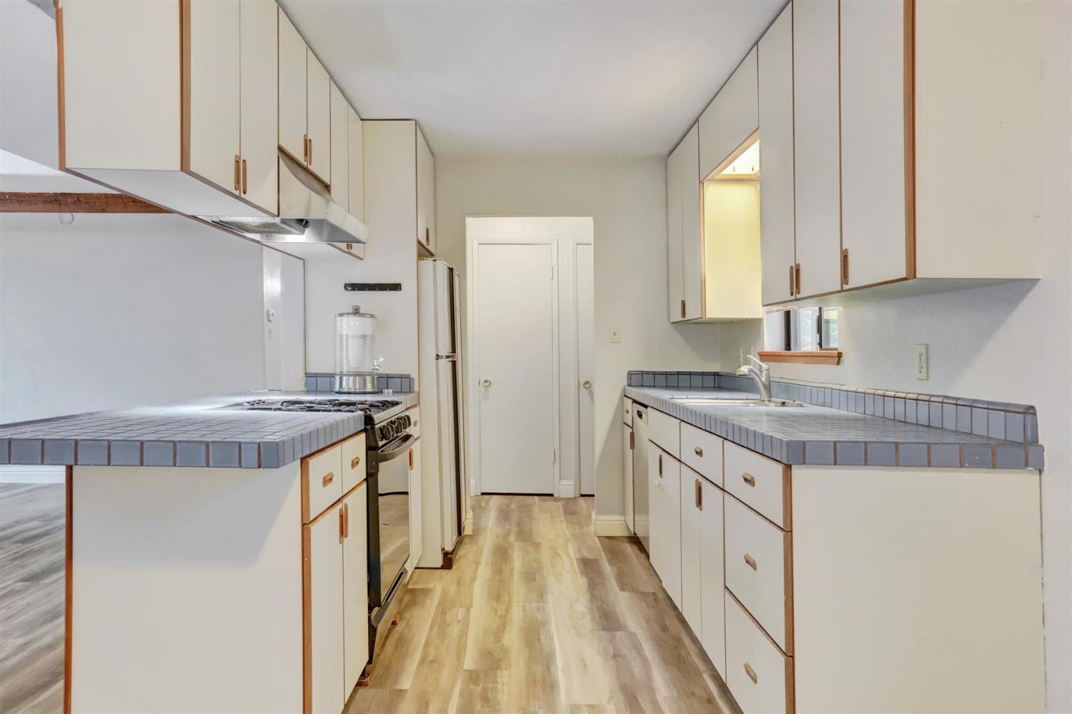 Nevada City, California, 95959, United States, 3 Bedrooms Bedrooms, ,2 BathroomsBathrooms,Residential,For Sale,1992371