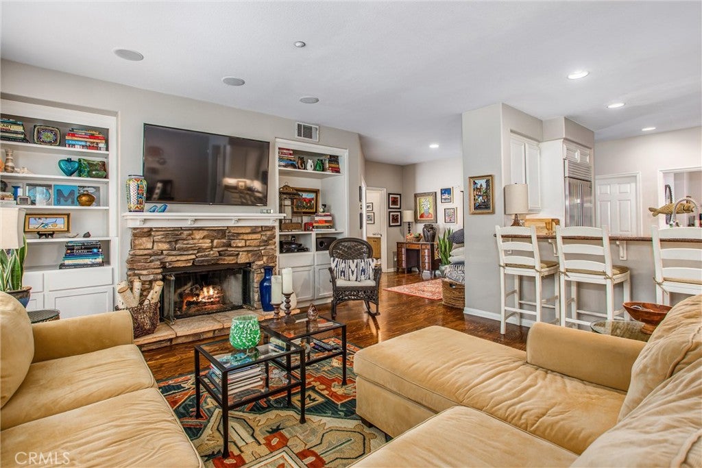 Redlands, California, 92373, United States, 5 Bedrooms Bedrooms, ,4 BathroomsBathrooms,Residential,For Sale,1983103