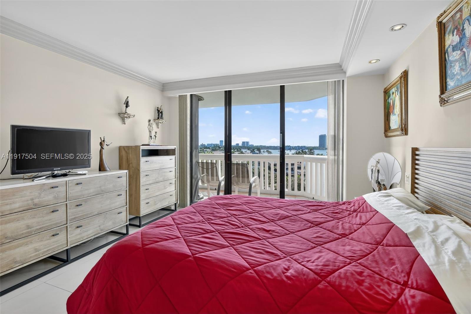 Aventura, Florida, 33160, United States, 3 Bedrooms Bedrooms, ,3 BathroomsBathrooms,Residential,For Sale,1997076