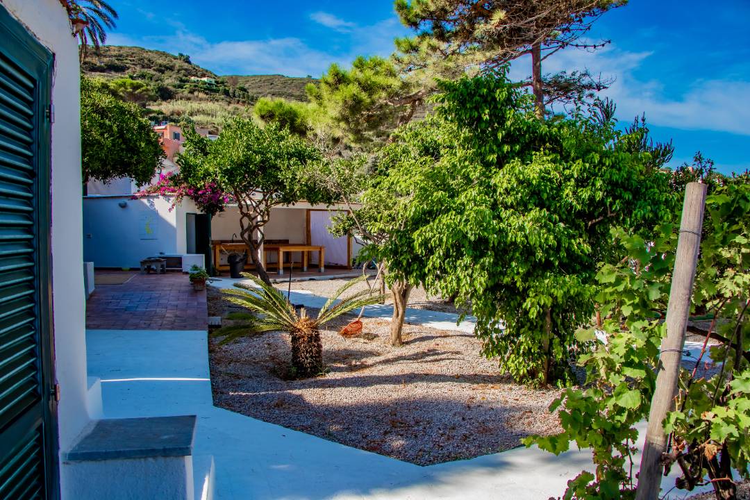 Ponza, Latina, 04027, IT, 7 Bedrooms Bedrooms, ,5 BathroomsBathrooms,Residential,For Sale,1761786