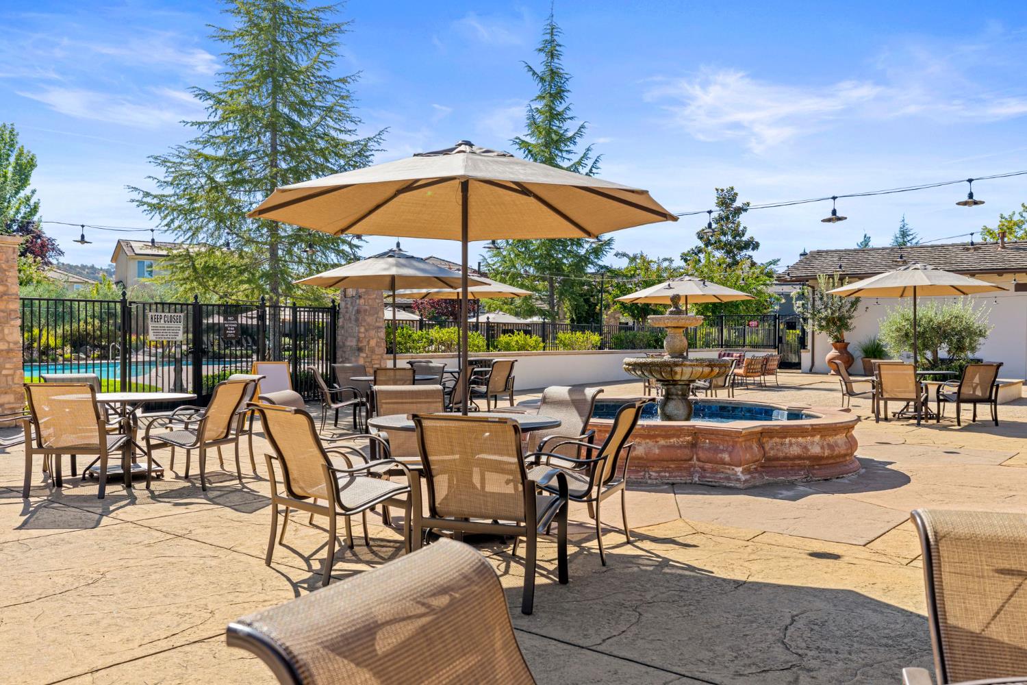 El Dorado Hills, California, 95762, United States, 4 Bedrooms Bedrooms, ,3 BathroomsBathrooms,Residential,For Sale,1925996