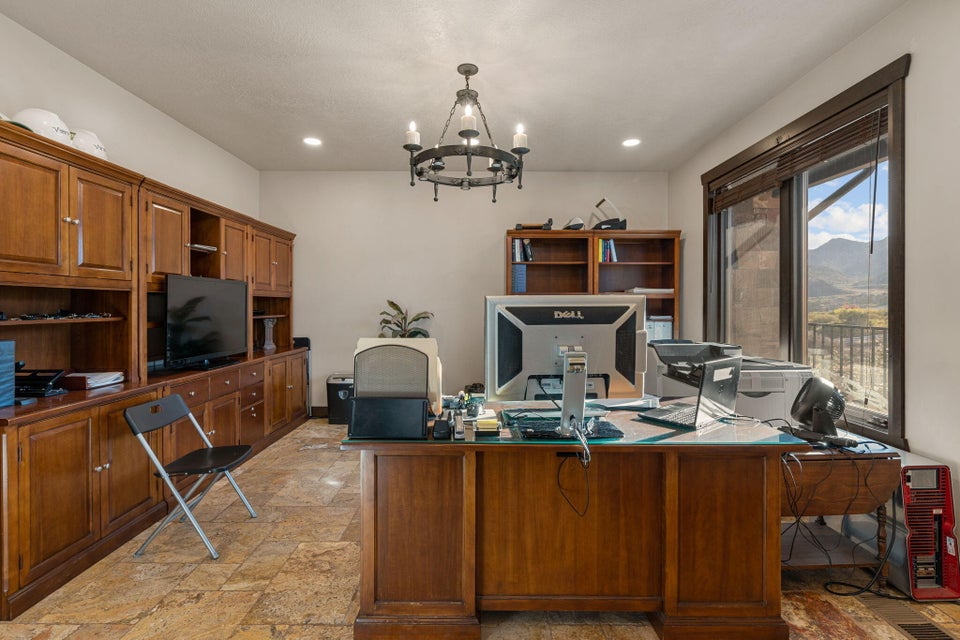 New Harmony, Utah, 84757, United States, 5 Bedrooms Bedrooms, ,6 BathroomsBathrooms,Residential,For Sale,2000791