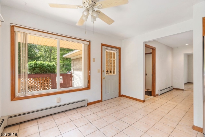 Blairstown Twp., New Jersey, 07832, United States, 3 Bedrooms Bedrooms, ,2 BathroomsBathrooms,Residential,For Sale,1898637