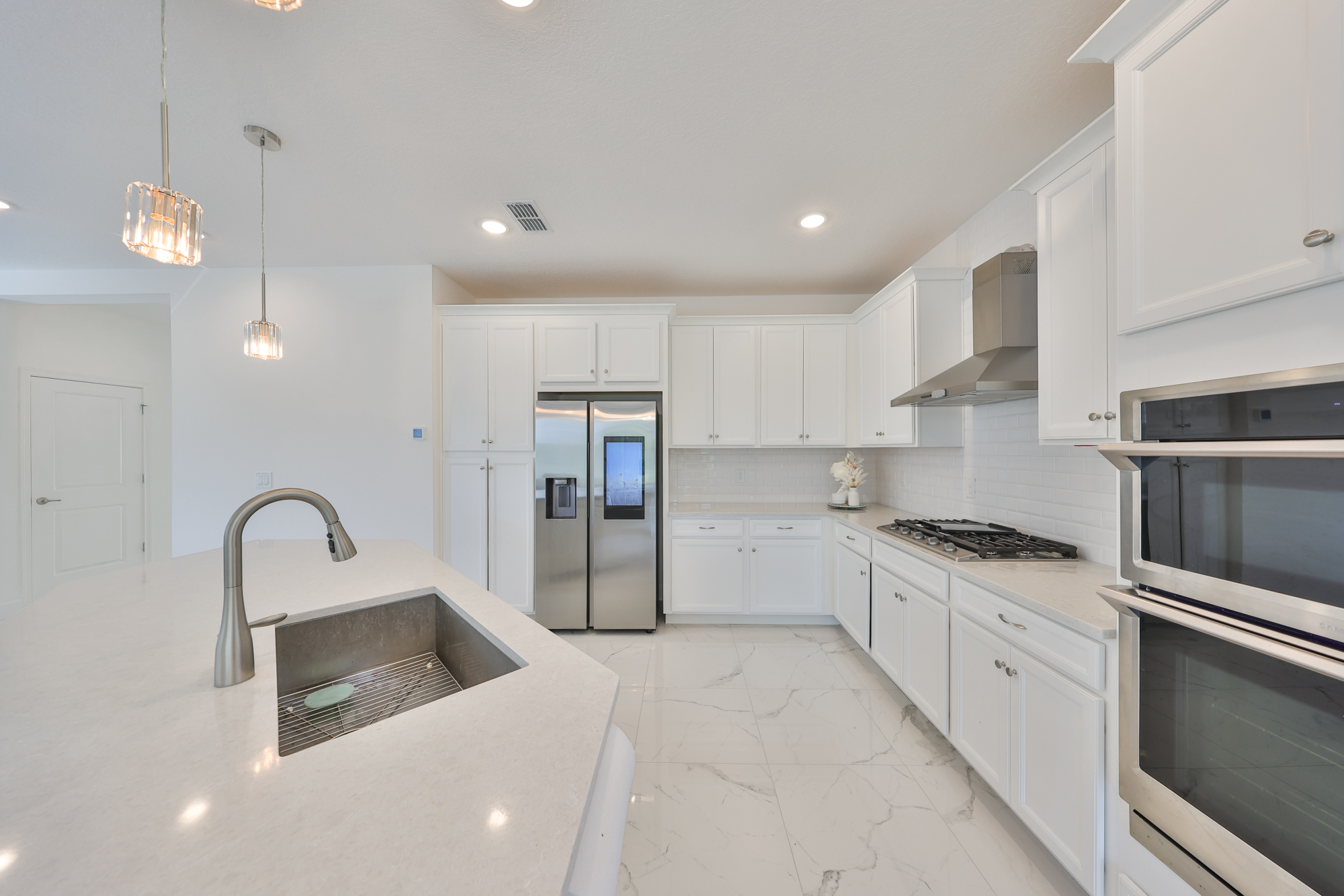 Apollo Beach, Florida, 33572, United States, 4 Bedrooms Bedrooms, ,3 BathroomsBathrooms,Residential,For Sale,1996382