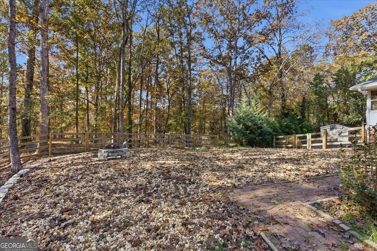 Douglasville, Georgia, 30135, United States, 5 Bedrooms Bedrooms, ,3 BathroomsBathrooms,Residential,For Sale,1988782