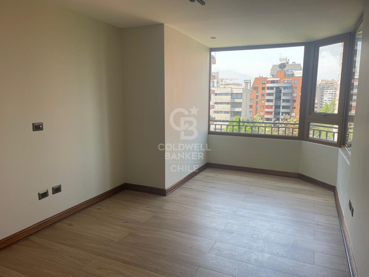 Vitacura, Chile, 3 Bedrooms Bedrooms, ,3 BathroomsBathrooms,Residential,For Sale,1940744