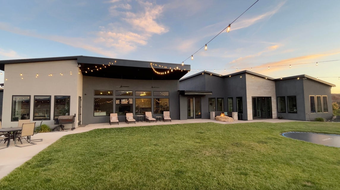 Washington, Utah, 84780, United States, 4 Bedrooms Bedrooms, ,4 BathroomsBathrooms,Residential,For Sale,1998221