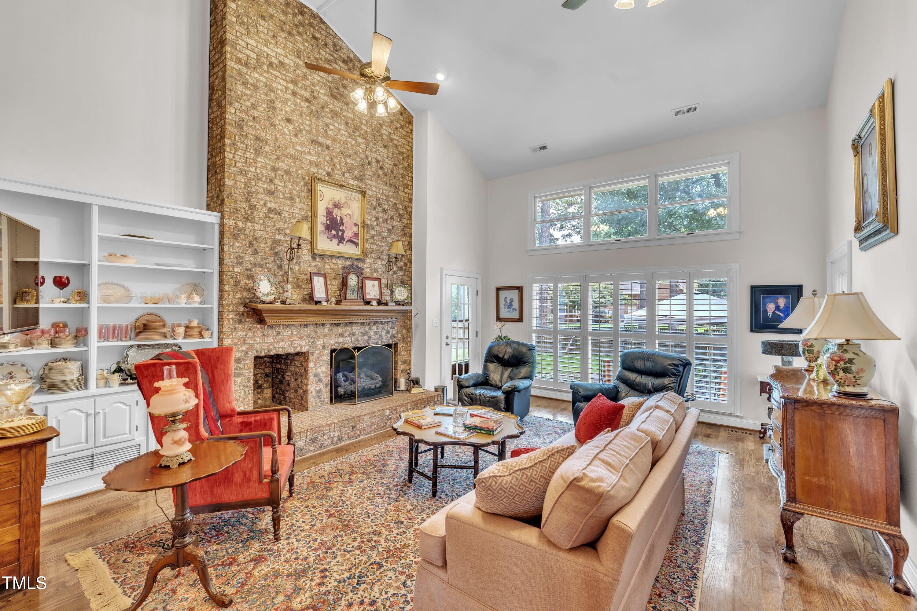 Smithfield, North Carolina, 27577, United States, 5 Bedrooms Bedrooms, ,4 BathroomsBathrooms,Residential,For Sale,1911718