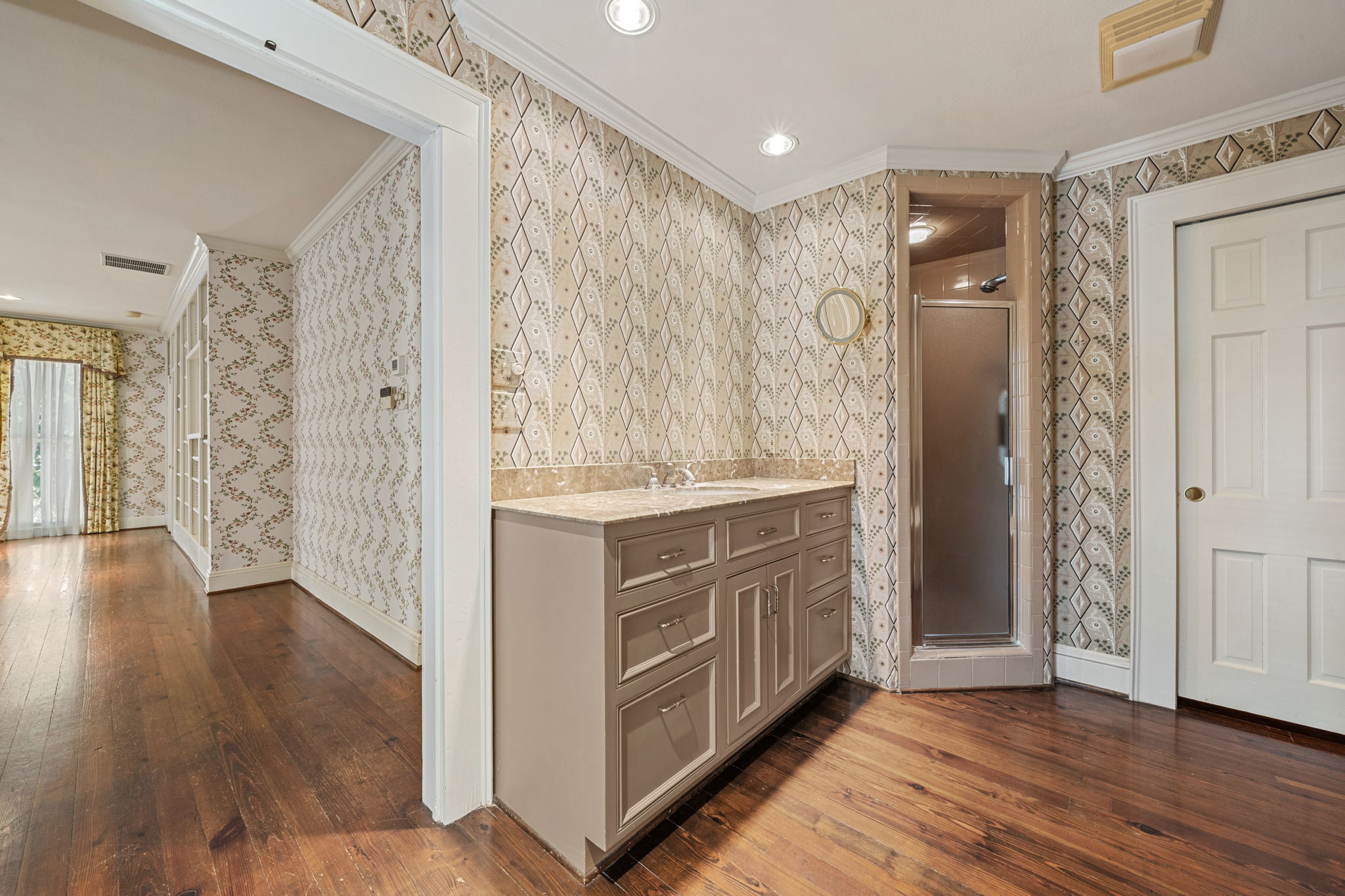 San Marcos, Texas, 78666, United States, 3 Bedrooms Bedrooms, ,4 BathroomsBathrooms,Residential,For Sale,1981922