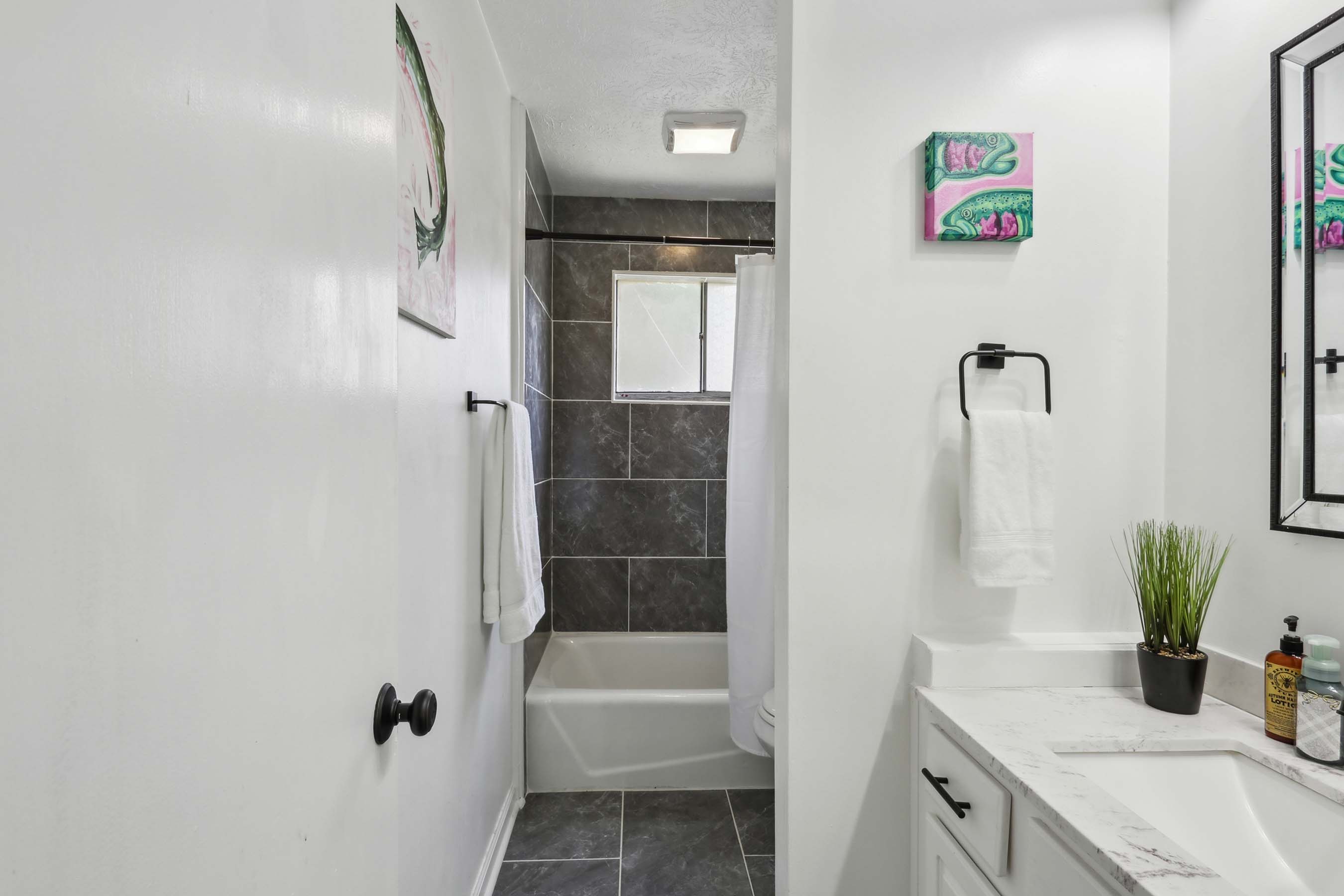  Beautifully Updated Sandy Springs Condo - 物件實景