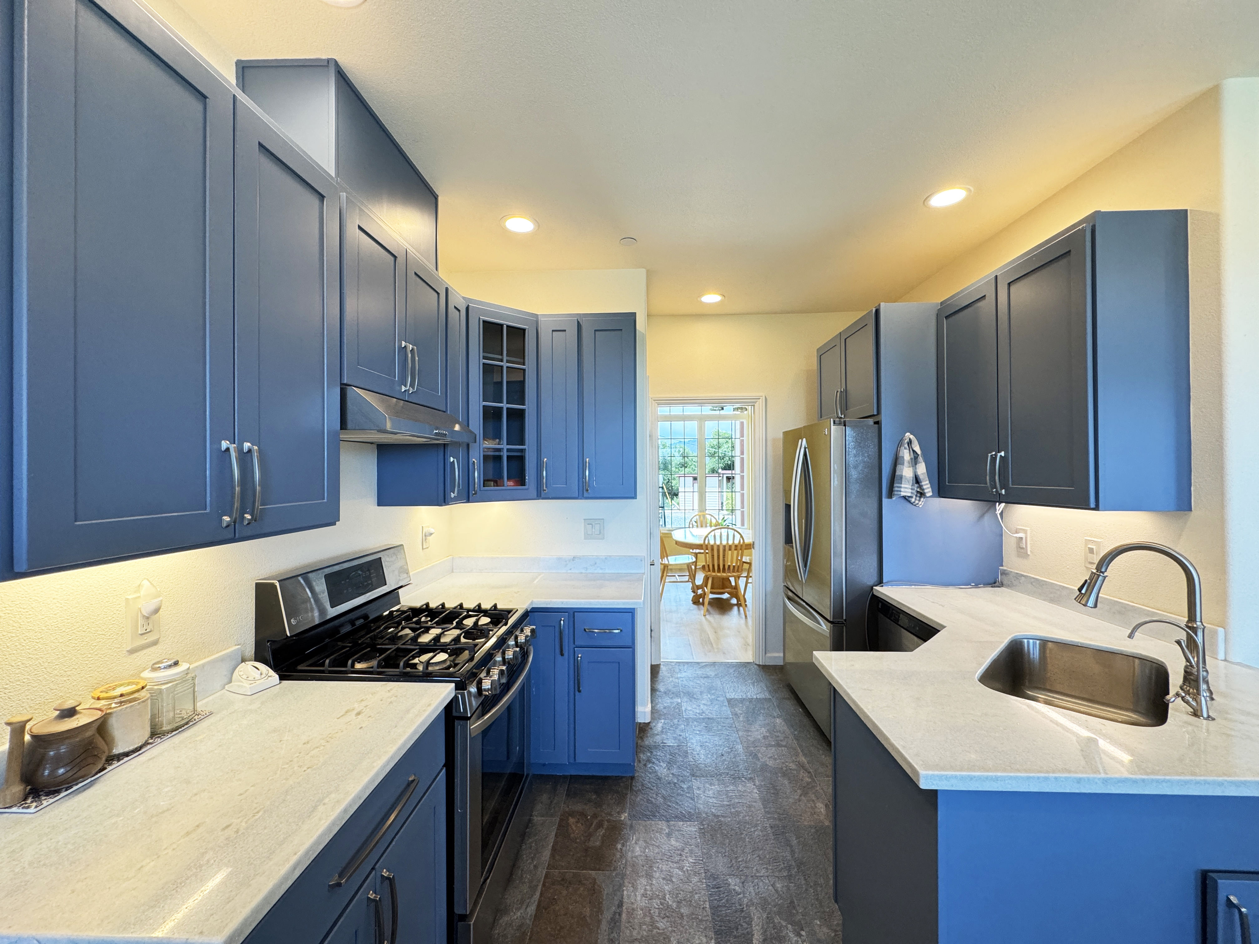 Redwood Valley, California, 95470, United States, 3 Bedrooms Bedrooms, ,3 BathroomsBathrooms,Residential,For Sale,1889817