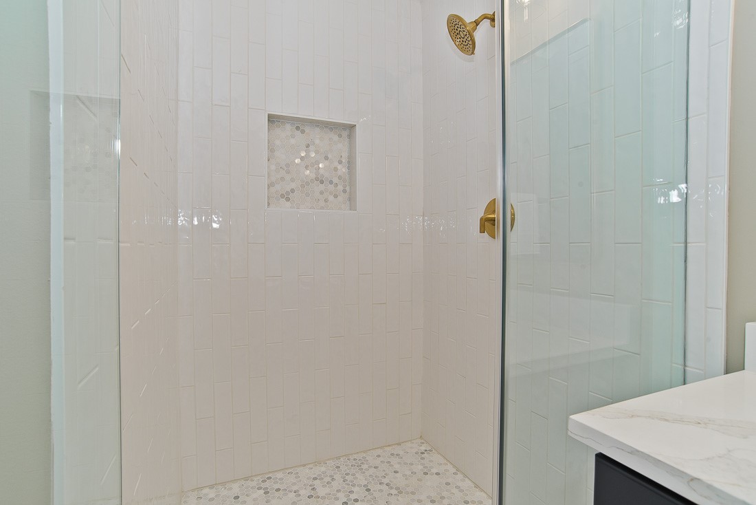 Dallas, Texas, 75203, United States, 2 Bedrooms Bedrooms, ,2 BathroomsBathrooms,Residential,For Sale,1993579