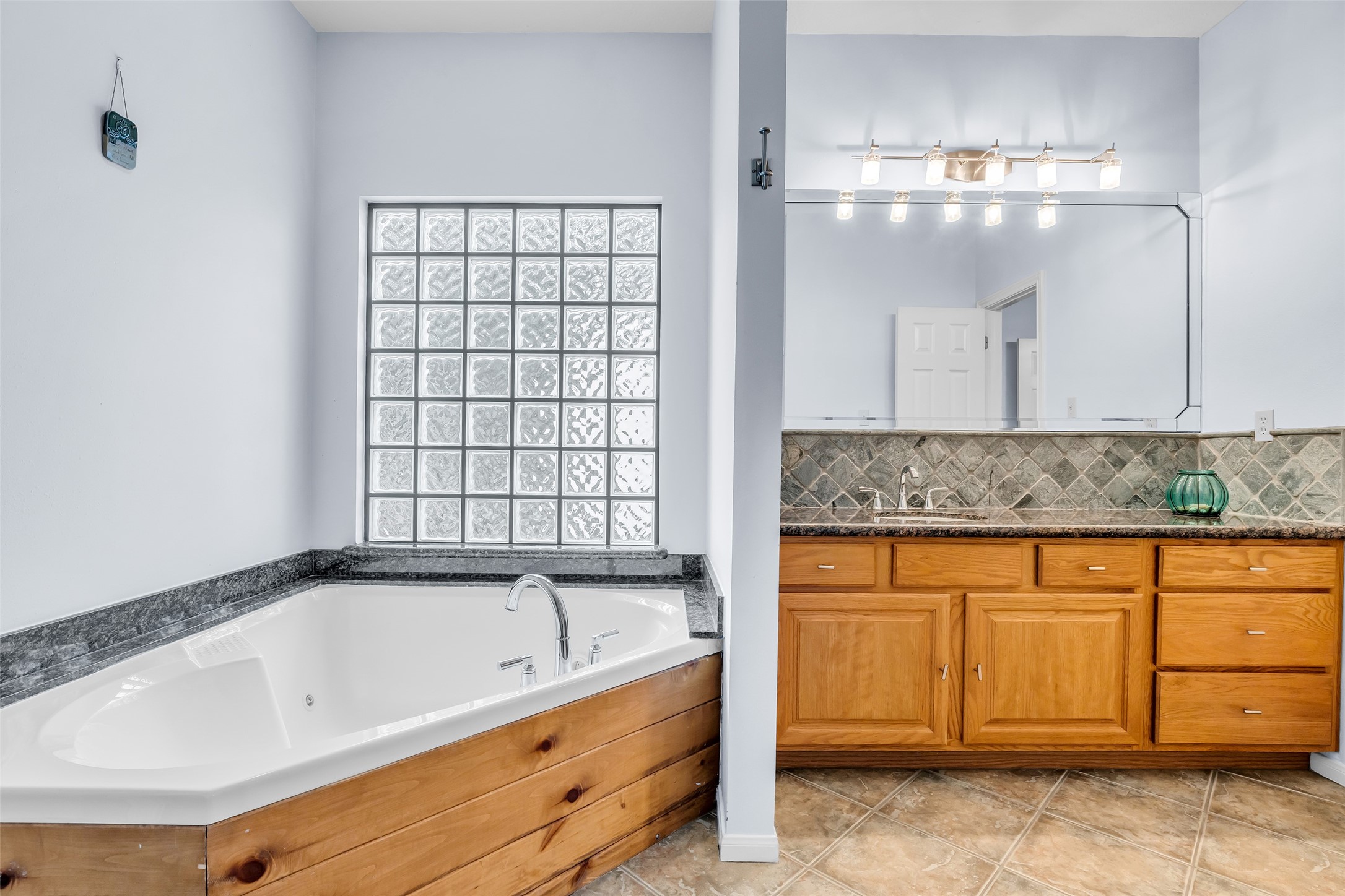  33 Harbour Point Circle - 物件實景