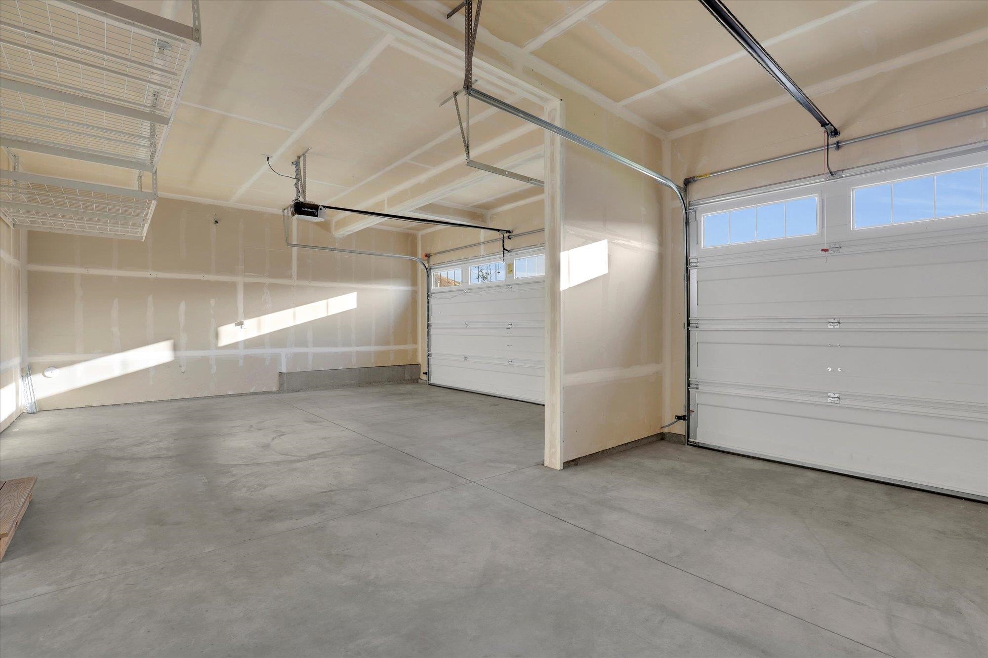 Liberty Lake, Washington, 99019, United States, 3 Bedrooms Bedrooms, ,3 BathroomsBathrooms,Residential,For Sale,1950733