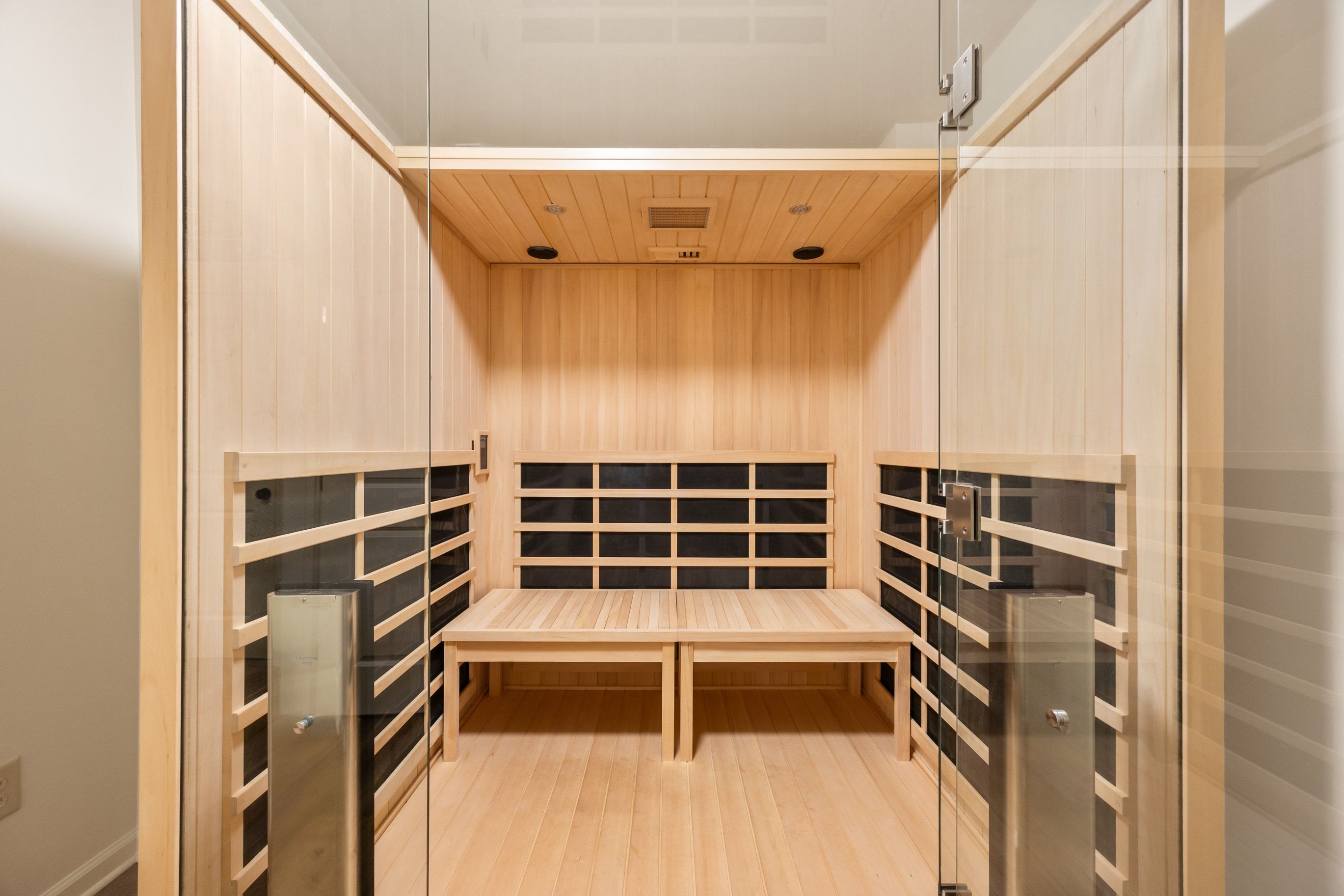  Move-in Ready Home Offers Exceptional Space, Comfort, and Craftsmanship - 物件實景