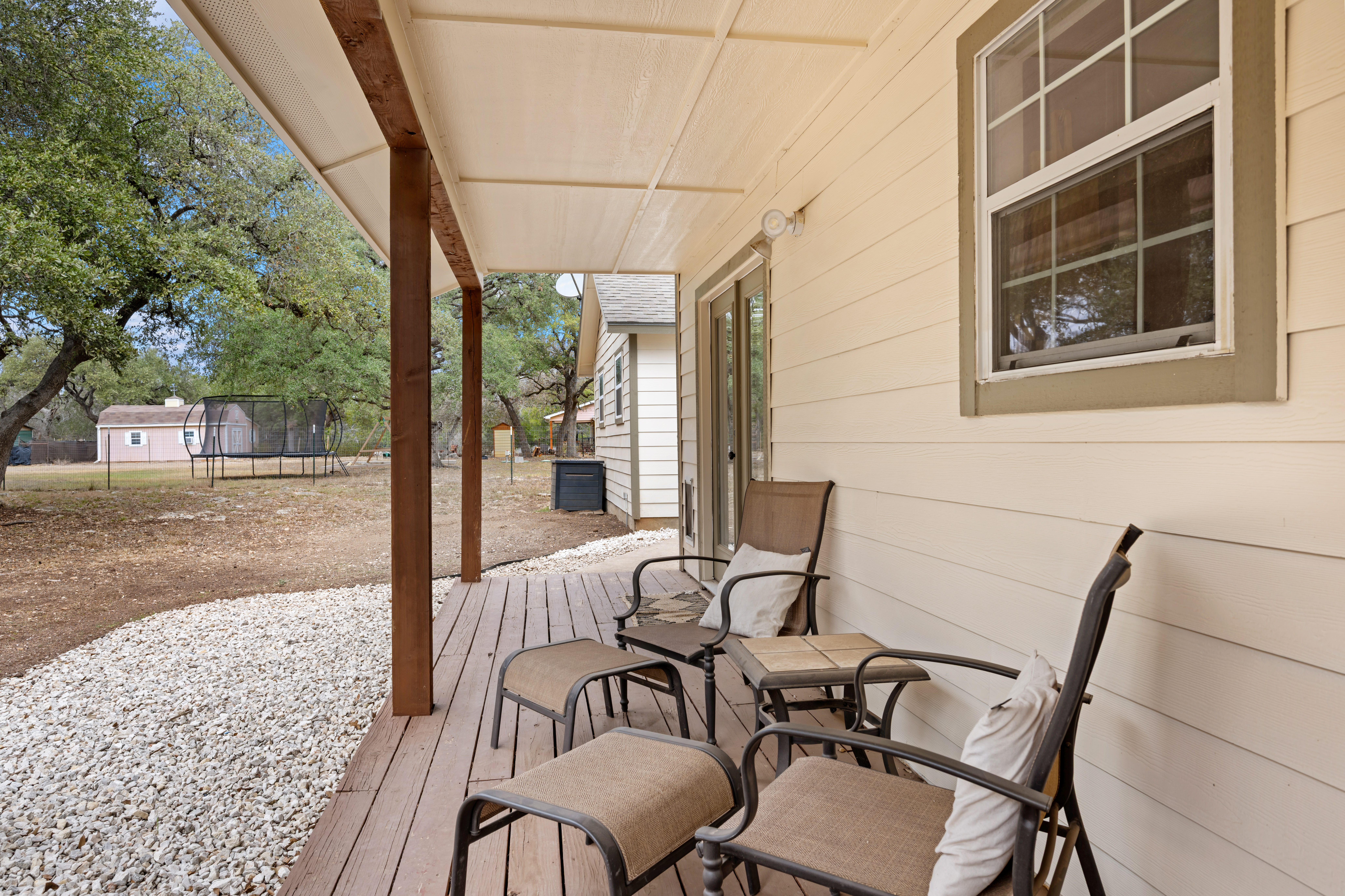  Updated Hill Country Gem with Community Parks and River Access - 物件實景