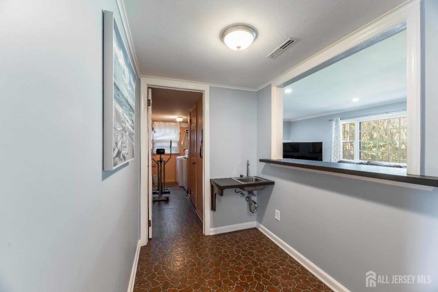 Edison, New Jersey, 08820, United States, 4 Bedrooms Bedrooms, ,3 BathroomsBathrooms,Residential,For Sale,1908022