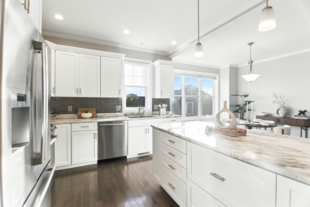 Southwick, Massachusetts, 01077, United States, 4 Bedrooms Bedrooms, ,4 BathroomsBathrooms,Residential,For Sale,1941042
