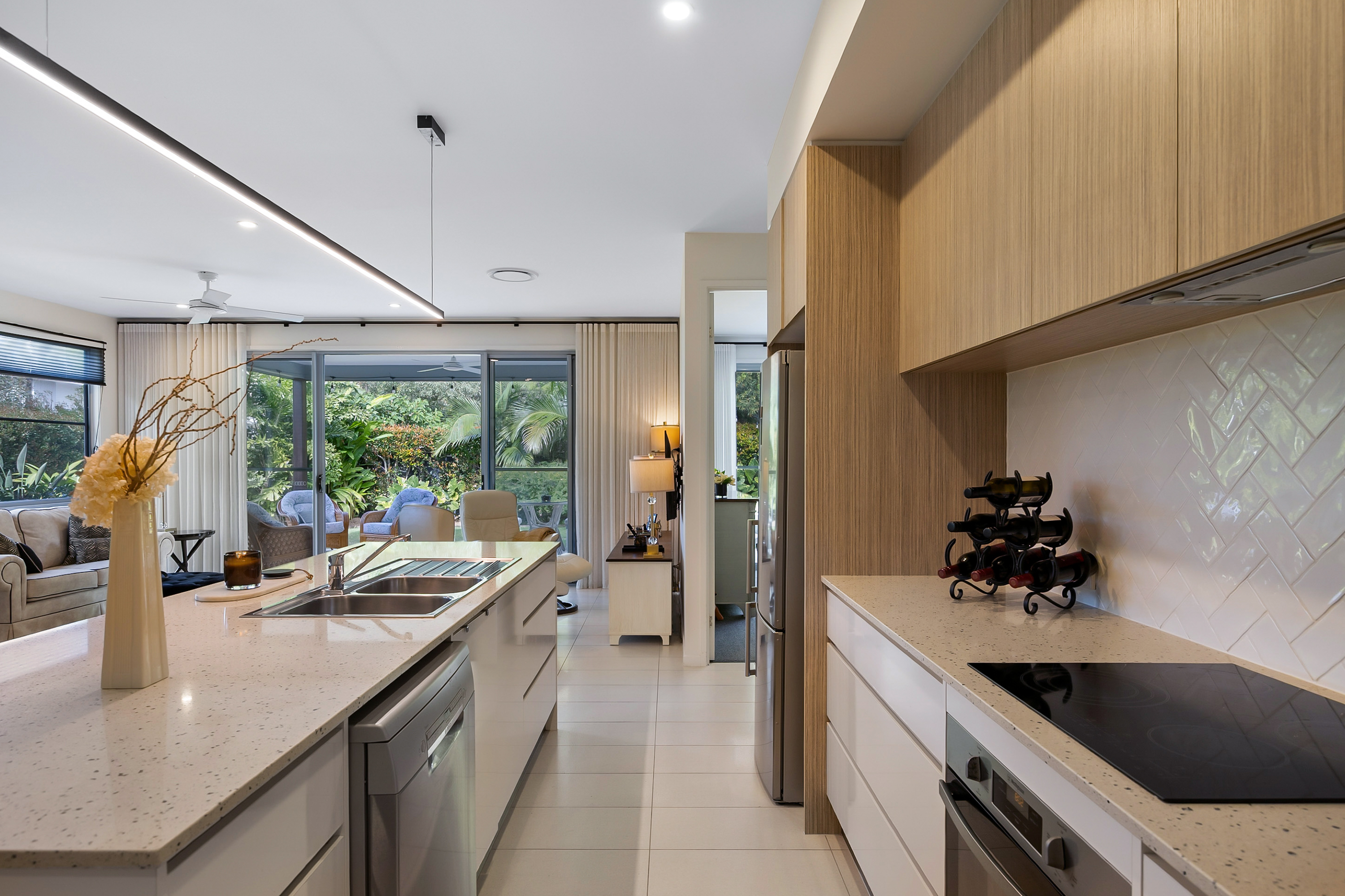  An Elevated Coastal Retreat in the Heart of Mudjimba - 物件實景