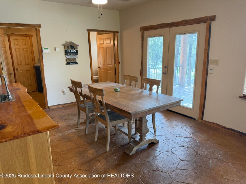 Ruidoso, New Mexico, 88345, United States, 3 Bedrooms Bedrooms, ,5 BathroomsBathrooms,Residential,For Sale,1979549