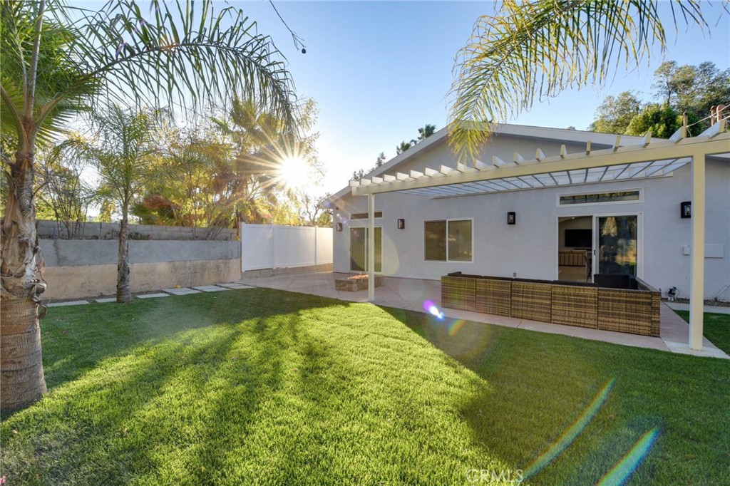 Woodland Hills, California, 91364, United States, 4 Bedrooms Bedrooms, ,3 BathroomsBathrooms,Residential,For Sale,1982021