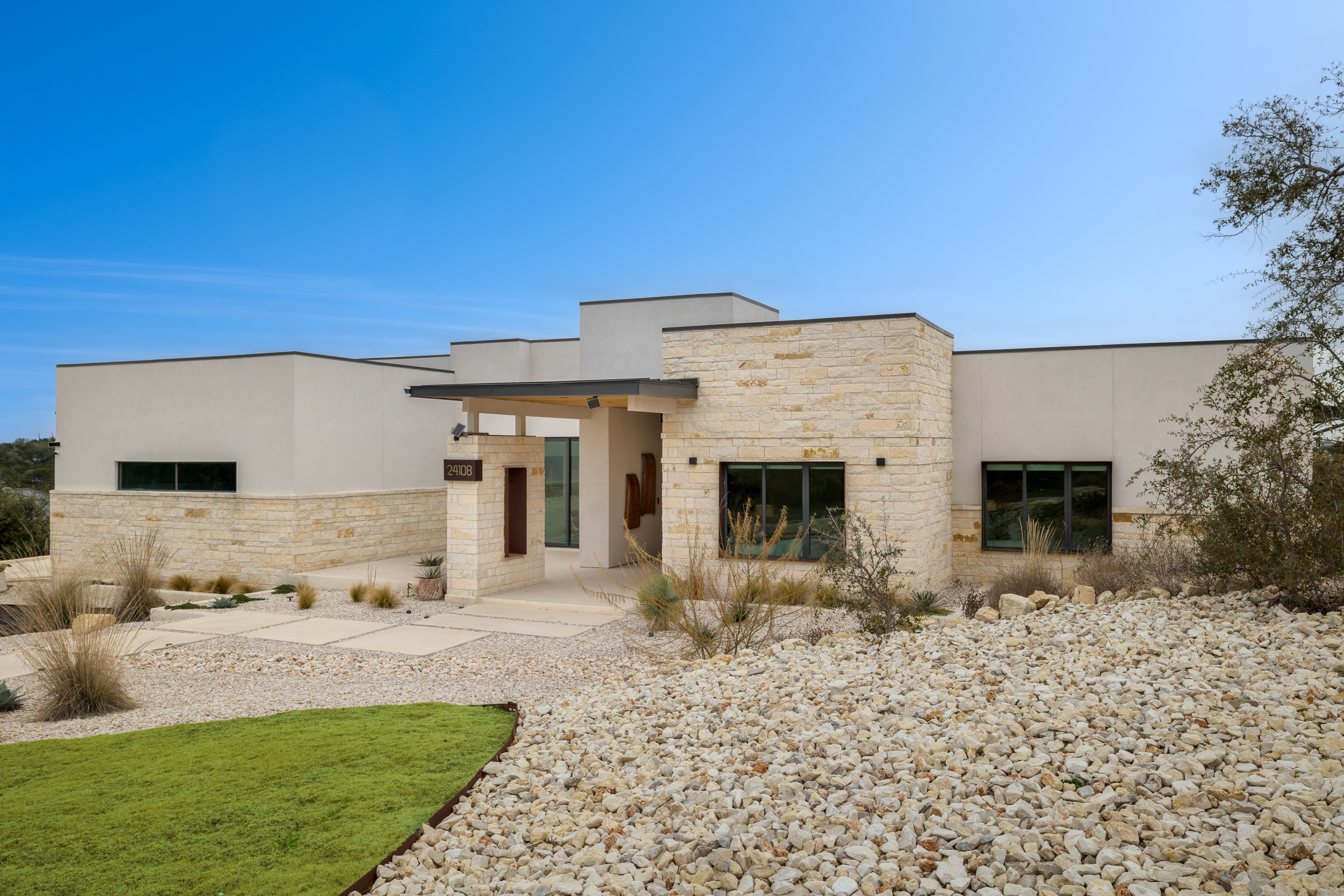  Elevated Contemporary Estate - 物件實景