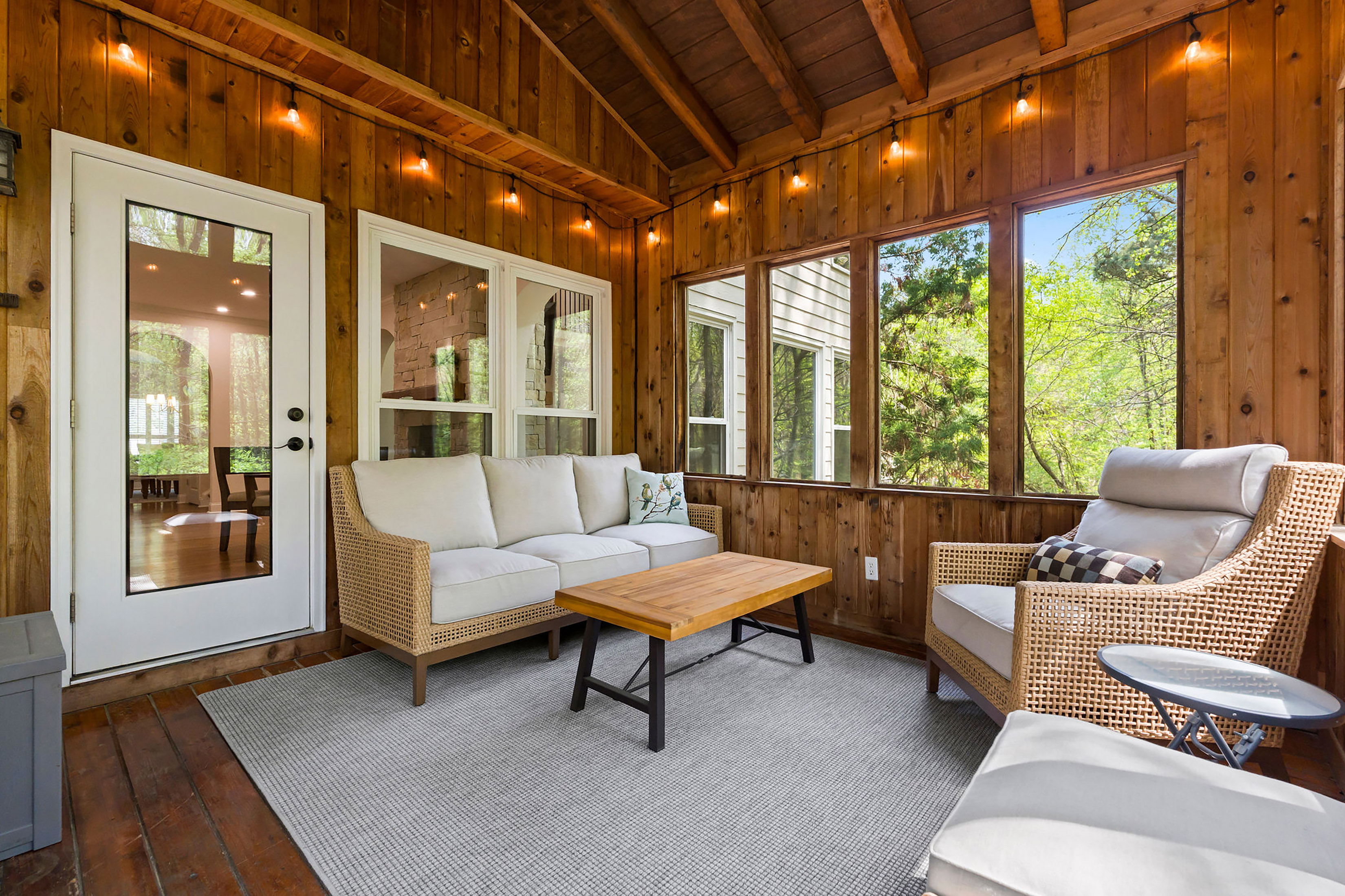  Roswell Home Blends Charm, Privacy and Location - 物件實景