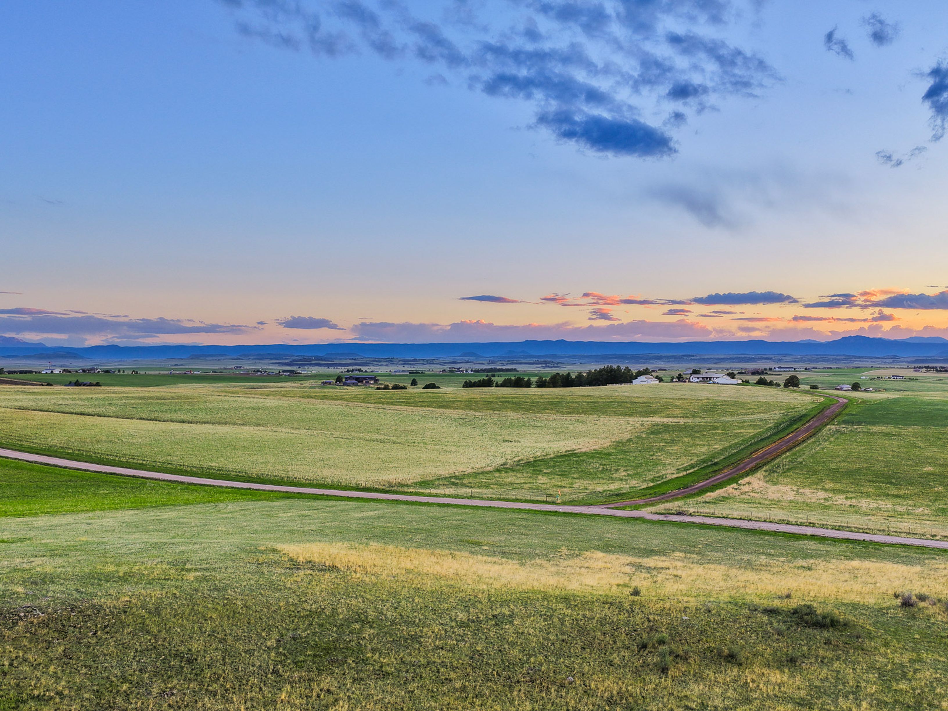  10 Acres with Deeded Water Rights and Pikes Peak Views Near Elizabeth - 物件實景