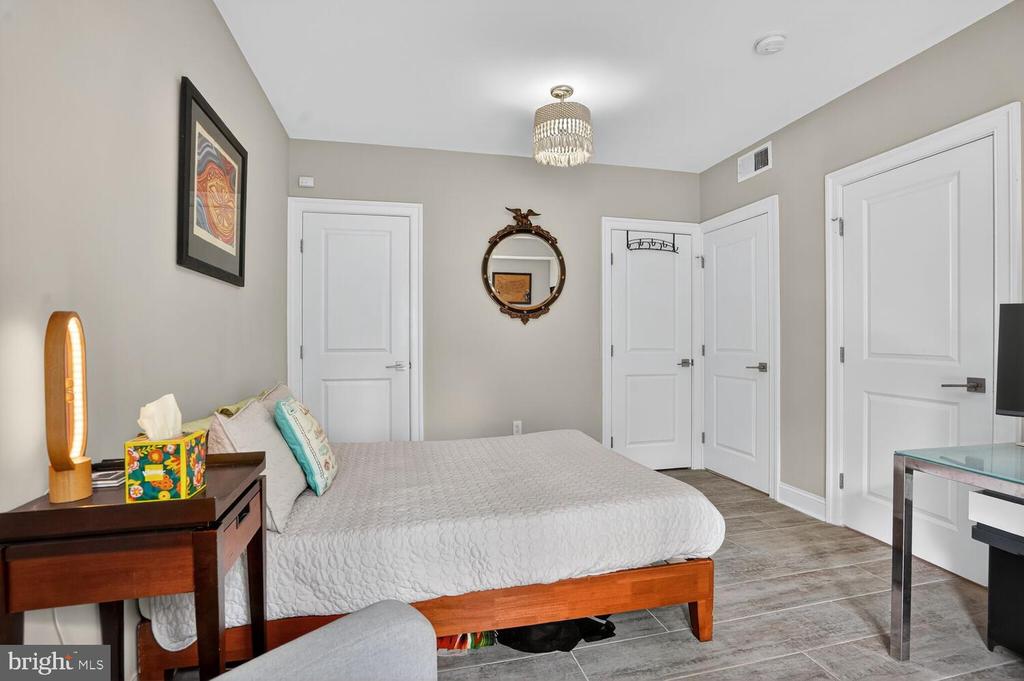 Washington, District of Columbia, 20002, United States, 2 Bedrooms Bedrooms, ,2 BathroomsBathrooms,Residential,For Sale,1994271