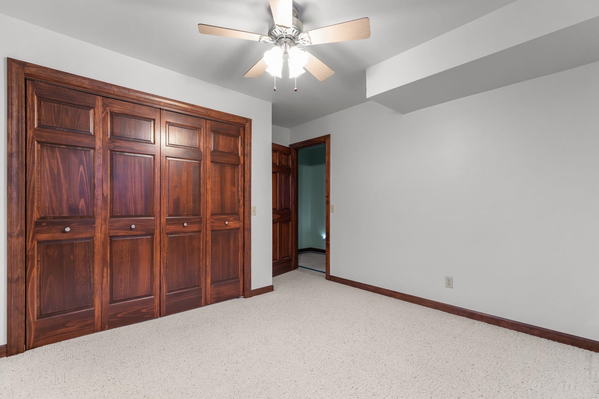 MENASHA, Wisconsin, 54942, United States, 4 Bedrooms Bedrooms, ,2 BathroomsBathrooms,Residential,For Sale,1996983