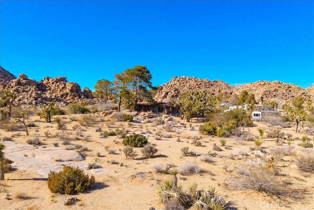 Joshua Tree, California, 92252, United States, 3 Bedrooms Bedrooms, ,2 BathroomsBathrooms,Residential,For Sale,1942307