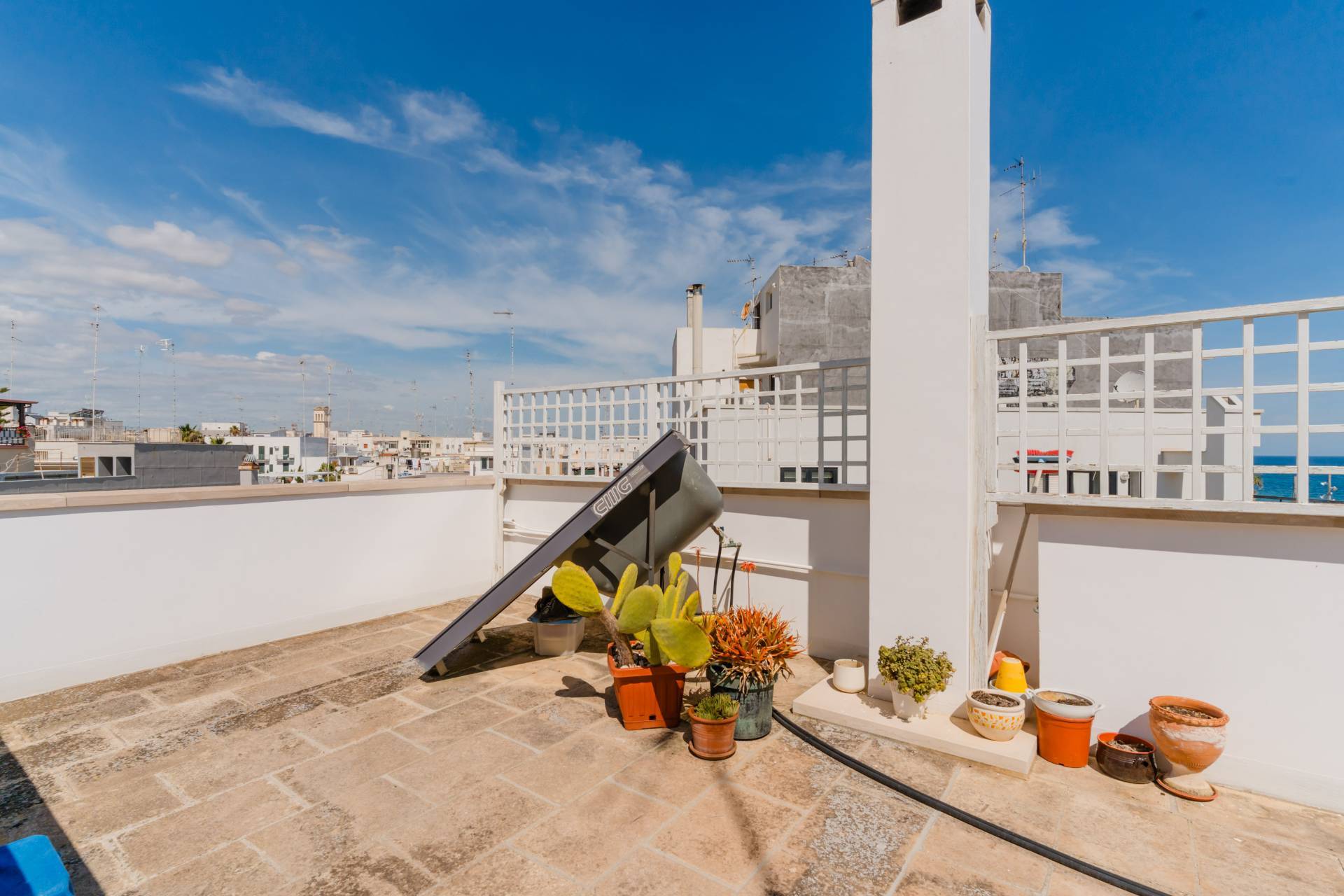 Mola di Bari, Bari, 70042, IT, 4 Bedrooms Bedrooms, ,5 BathroomsBathrooms,Residential,For Sale,1847182