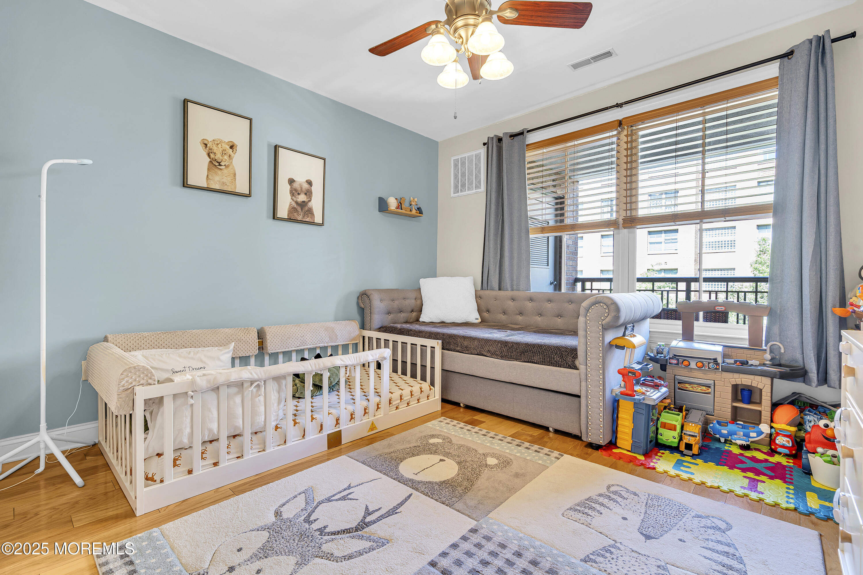 West New York, New Jersey, 07093, United States, 2 Bedrooms Bedrooms, ,2 BathroomsBathrooms,Residential,For Sale,1928927