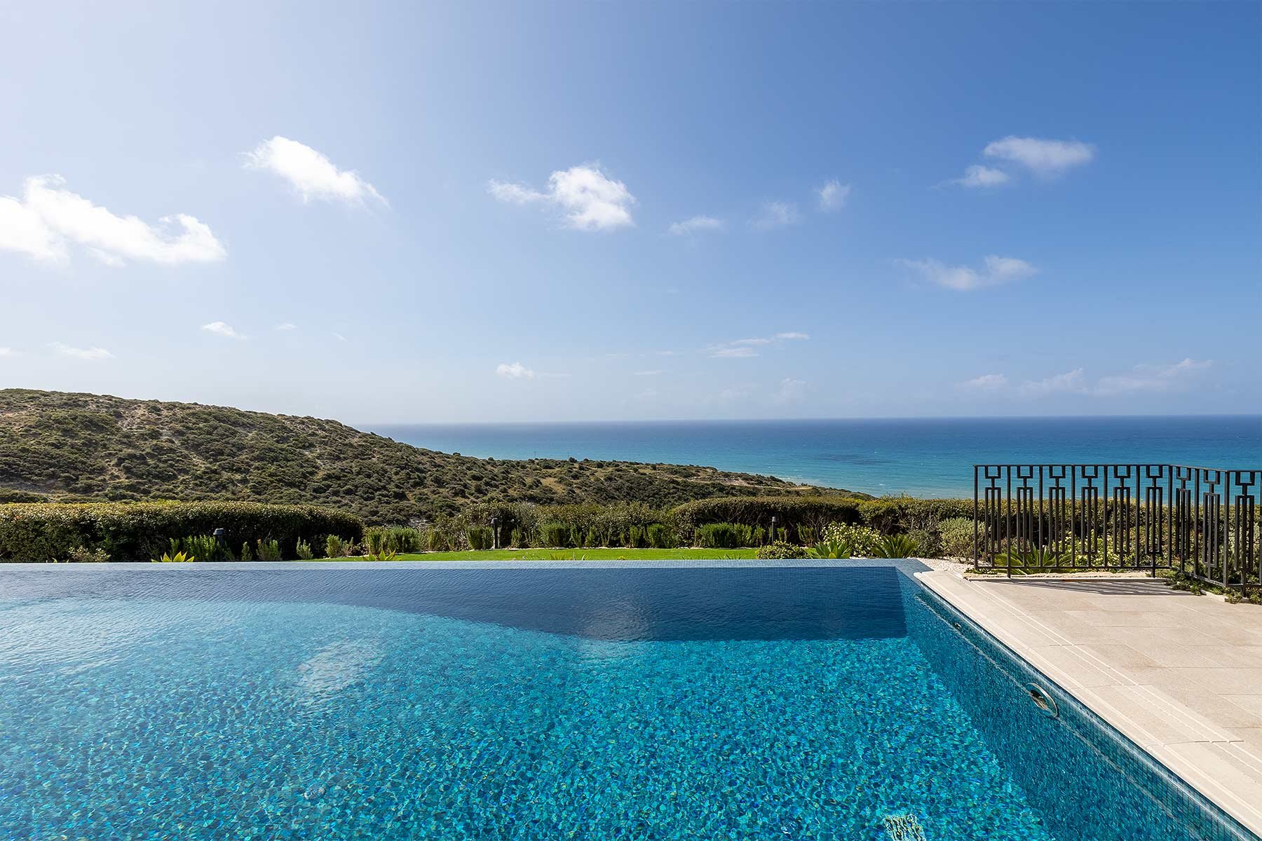  Four Bedroom Golf Resort Villa with Sea Views in Aphrodite Hills Pafos - 物件實景